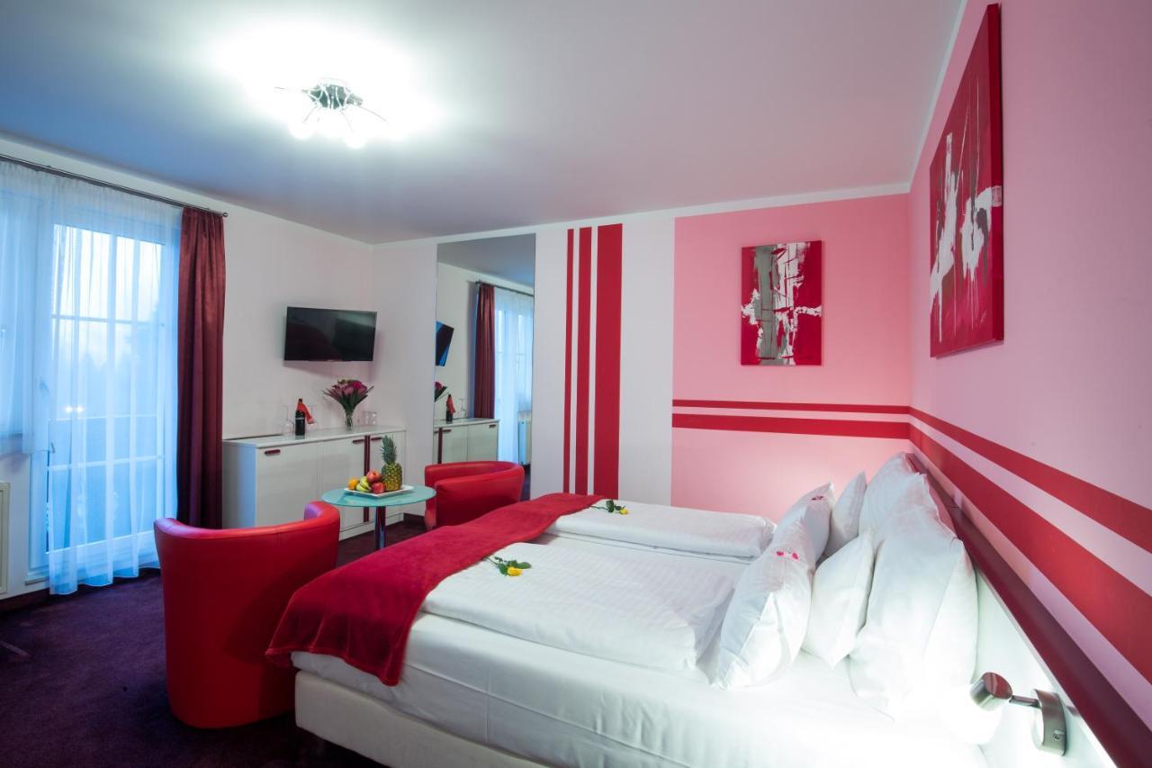 Hotel Residenz Hoessinger Karlstetten Экстерьер фото