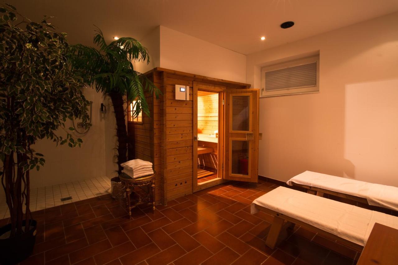 Hotel Residenz Hoessinger Karlstetten Экстерьер фото