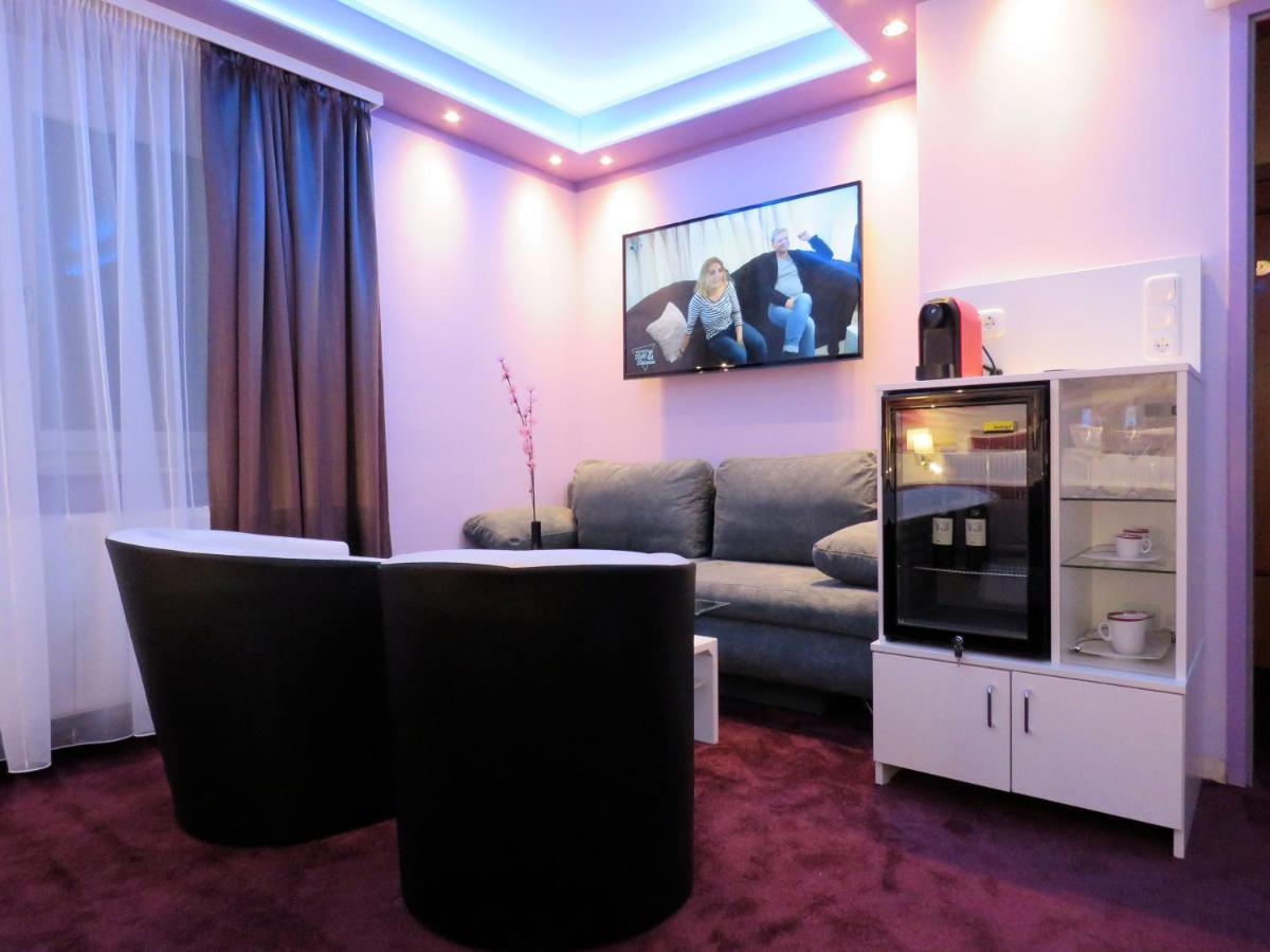 Hotel Residenz Hoessinger Karlstetten Экстерьер фото